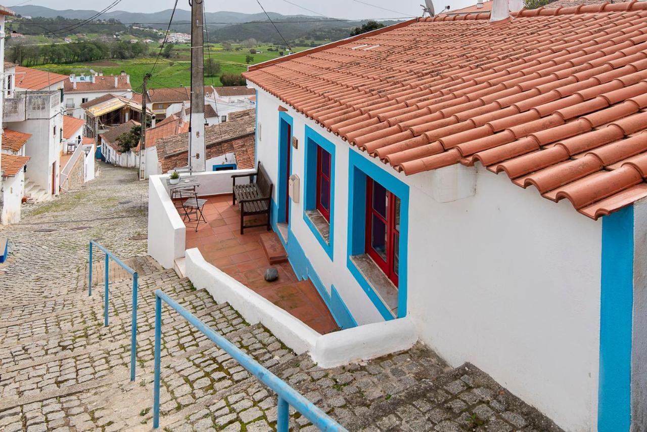 Hillside 2 Aljezur Old Town Guest House Exterior photo